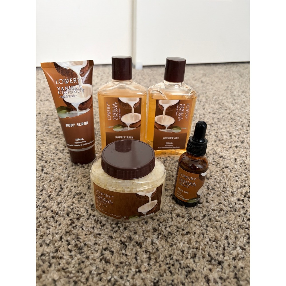 Lovery Spa Set Vanilla Coconut 5pc Shower Gel Body Scrub Bath Salt NEW